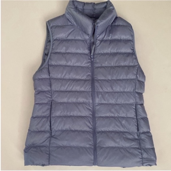 Uniqlo Women’s Vest Puffer Ultra Light Down Vest Lavender Purple size Medium - Picture 3 of 7